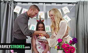 Law Mommy Brandi Love Surprises Laney Aged With A Threesome Be expeditious for Say no to 18th Birthday - FamilyStrokes