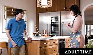 Grown up TIME - Sexy Stepmom Siri Dahl Agrees To Let The brush Curious Stepson Assfuck The brush With The Kitchen!