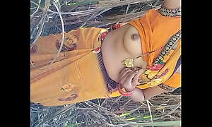 Indian desi Village bhabhi outdoor pissing pornography