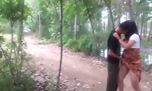 Chinese maid got unchanging fuck in the forest