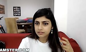 CAMSTER - Mia Khalifa's Webcam Turns Essentially Before She's Ready