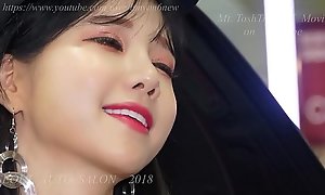 公众号【是小喵啦】韩国首尔车展名模近距离拍摄S型身材