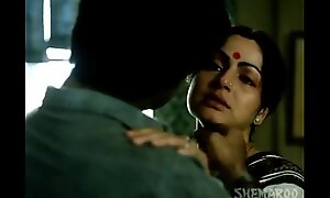 Rakhee Reverence Making Scene - Paroma - Masterpiece Hindi Movie (360p)