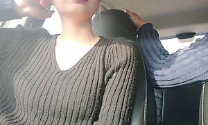Doggystyle handjob for friend in motor car outdoors – risky sex, hornycouple149