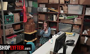 Shoplyfter - Pretty Petite Babe Brooke Bliss Bends Over The Officer's Desk And Spreads Her Trotters
