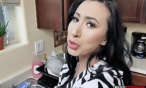 Simmering MILF stepmom desires till the end of epoch to be fucked overwrought a stepson